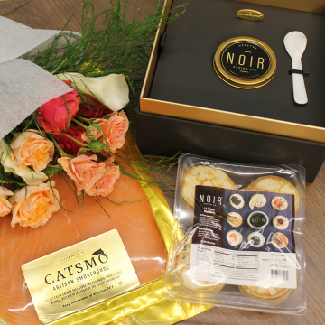 Mother's Day Gift Set with Bouquet of Roses